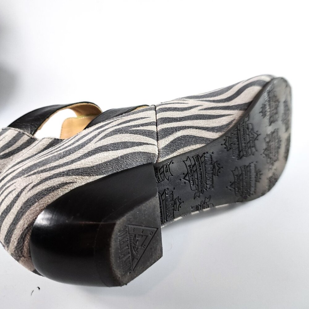 John Fluevog Tammi Rose Ankle Booties Zebra/Green Size 7.5 - Picture 10 of 15